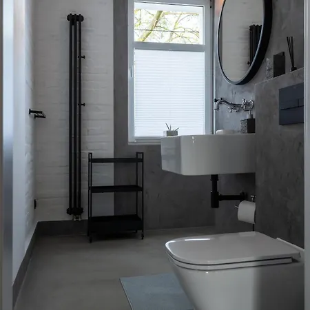 Victus Unique Two-bedroom With Remote Work By Renters Apartament